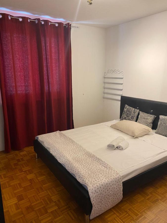Lovely Apartment With Fabulous View Копер Екстериор снимка